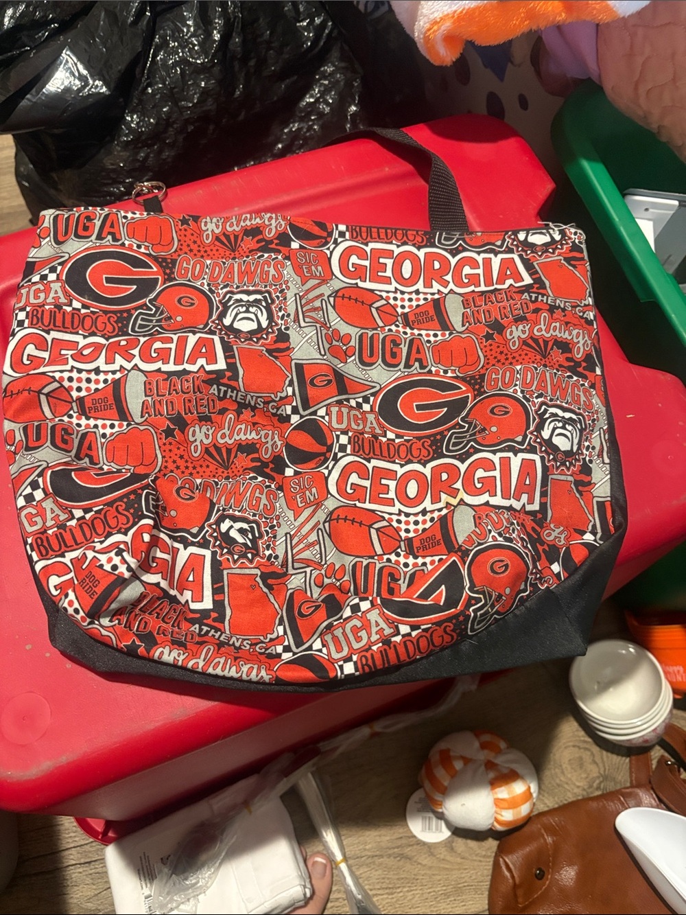 Red Bulldogs Tote Bag